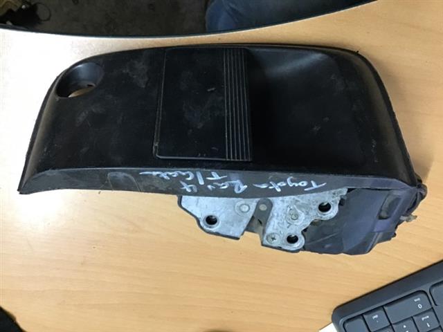 Tailgate Handle Outer