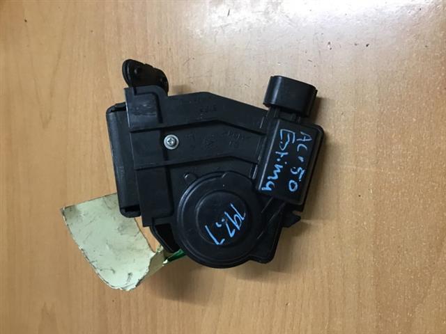 Toyota Estima GSR55 Tailgate Lock Assy