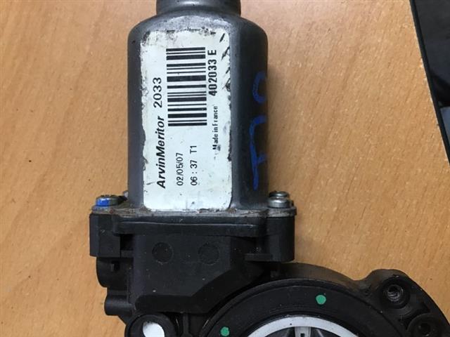 Lf Door Regulator Motor