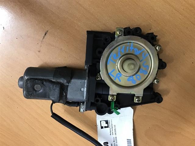 Lr Door Regulator Motor