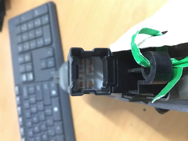 Lr Window Switch