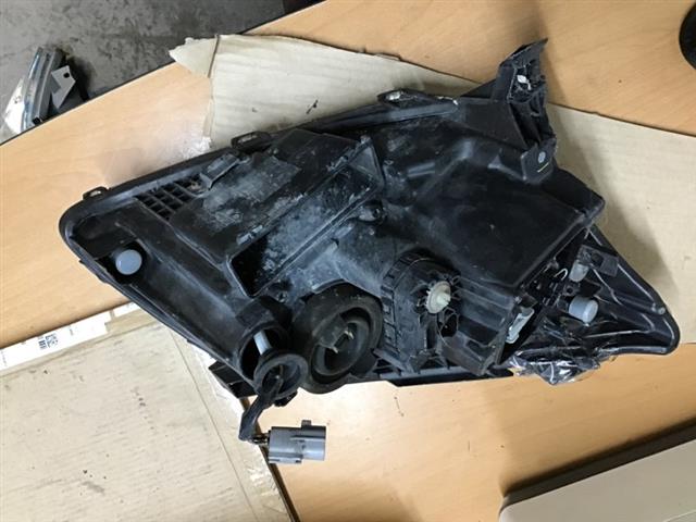 L Headlight