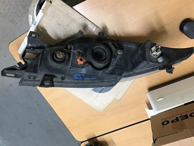 R Headlight