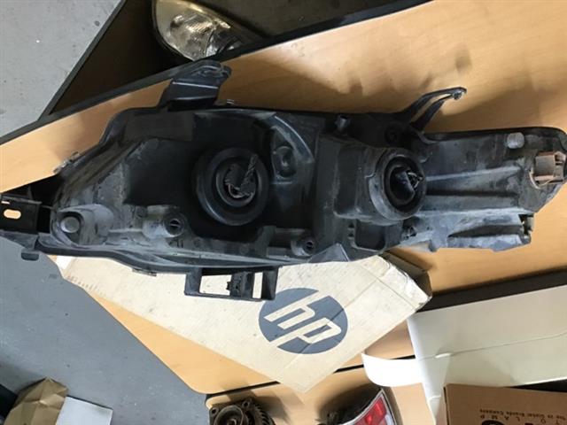 R Headlight