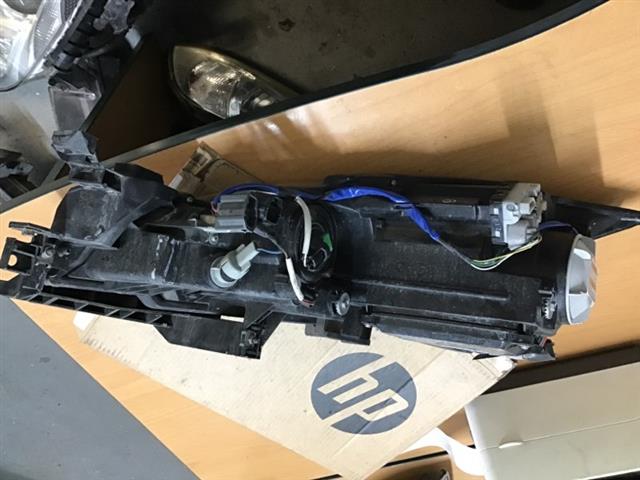 R Headlight