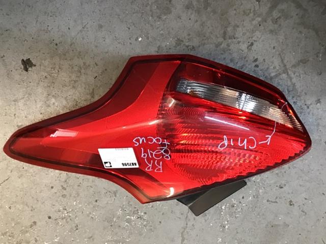 R Tail Light