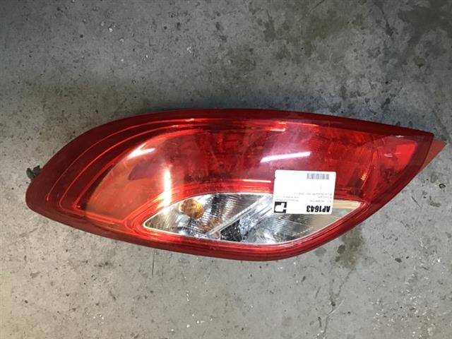 R Tail Light