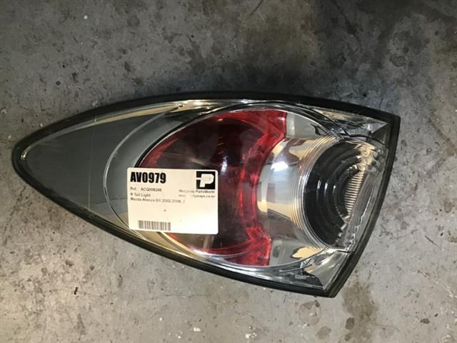 R Tail Light