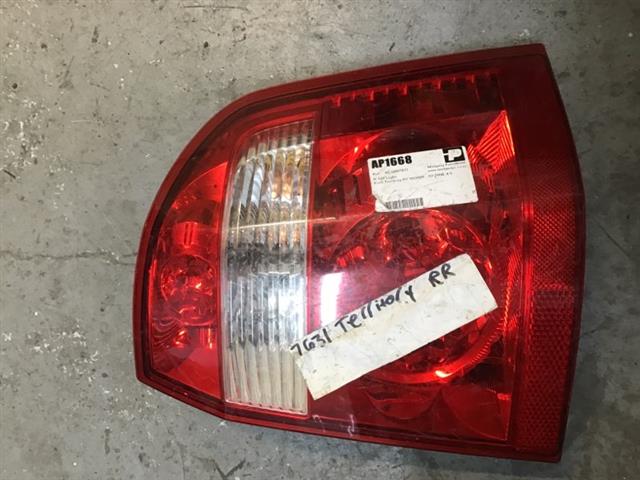 R Tail Light
