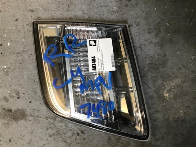 R Tailgate Light