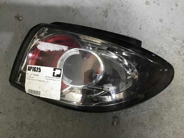 R Tail Light