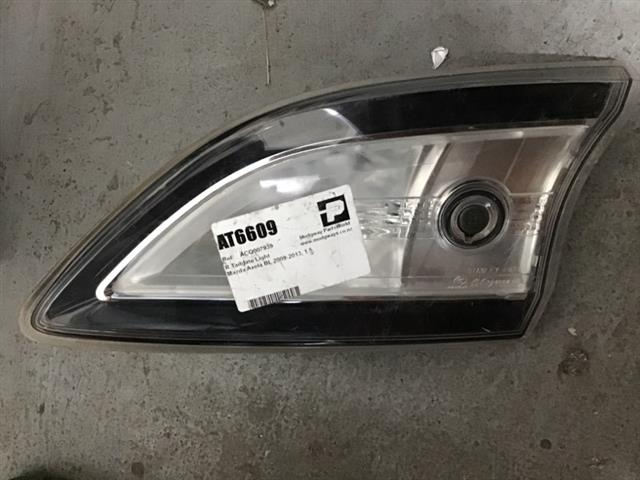 R Tailgate Light