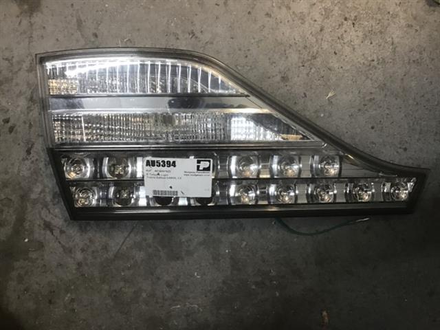 R Tailgate Light