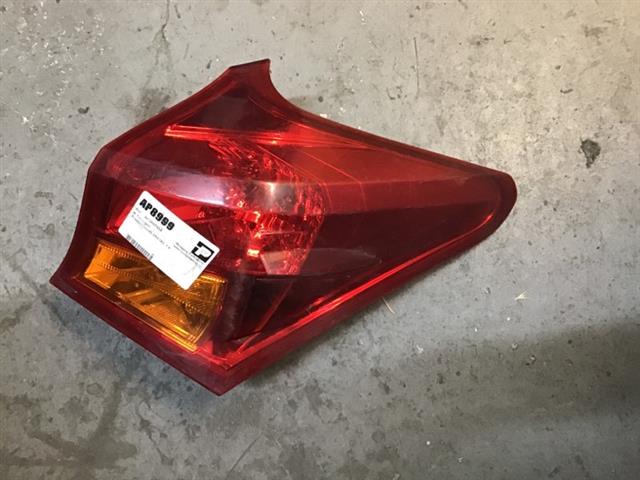 R Tail Light