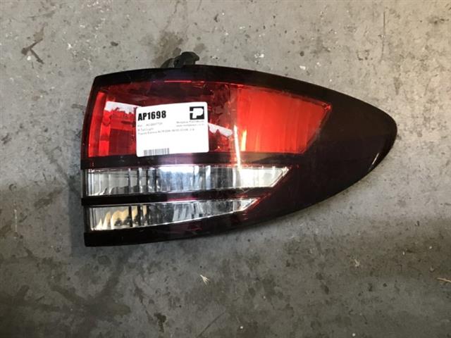R Tail Light