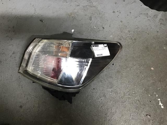R Tail Light
