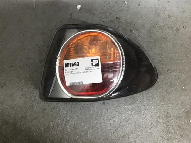 R Tail Light