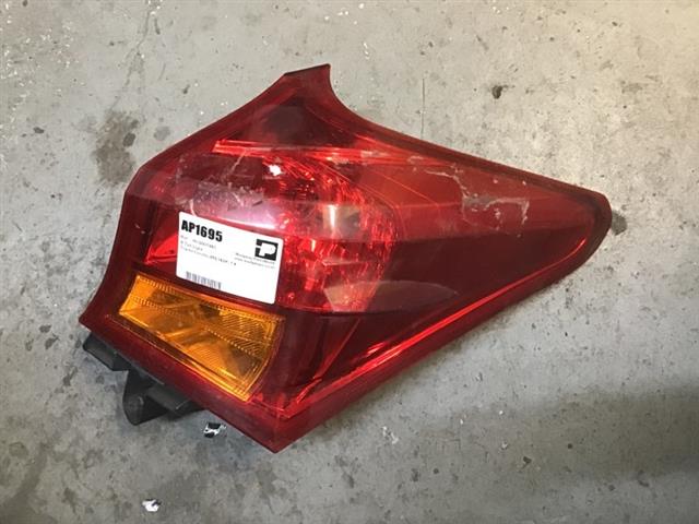 R Tail Light