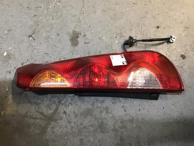 R Tail Light