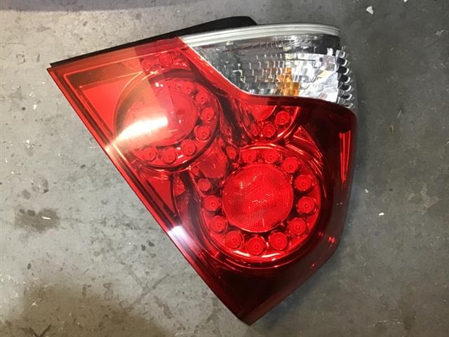 R Tail Light