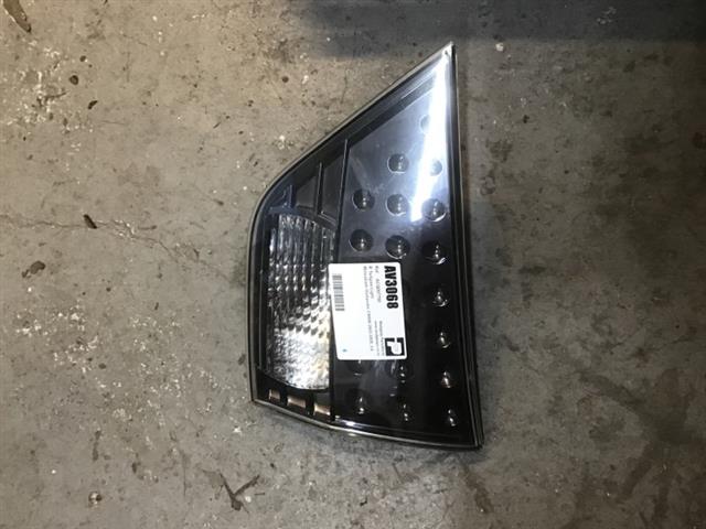 R Tailgate Light