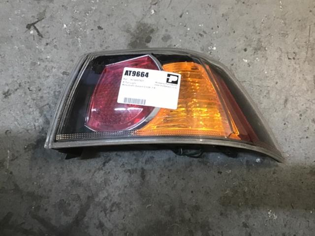 R Tail Light
