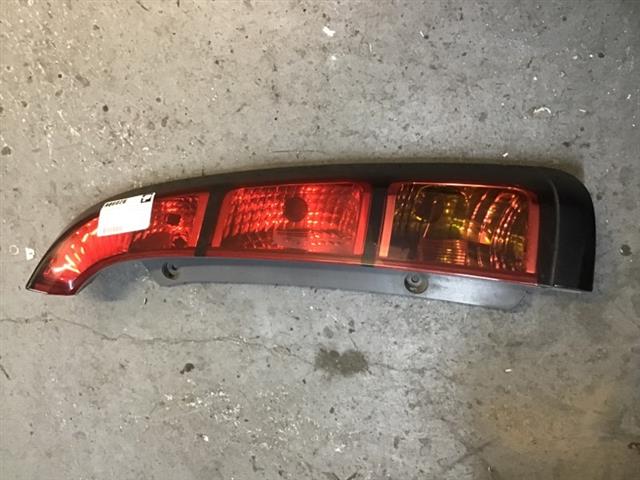 R Tail Light