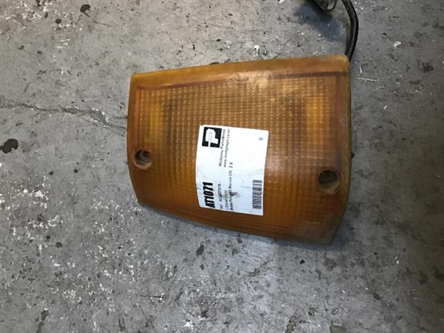 L Corner Light