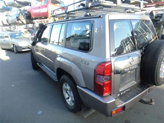 Nissan Patrol - Y61 2002-2006
