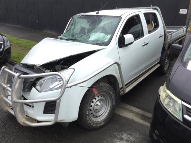 Isuzu-Comm D-Max - RF20 2017