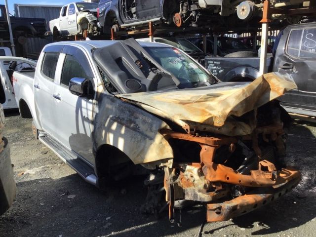 Isuzu-Comm D-Max - RF20 2017