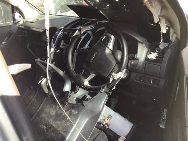 Isuzu-Comm D-Max - RF20 2017