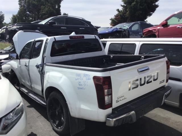 Isuzu-Comm D-Max - RF20 2017