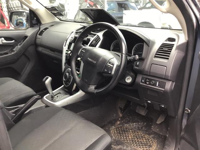 Isuzu-Comm D-Max - RF20 2017