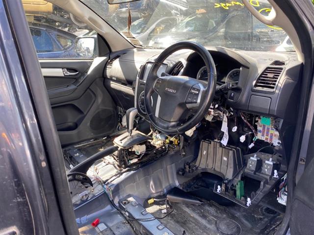 Isuzu-Comm D-Max - RF20 2017