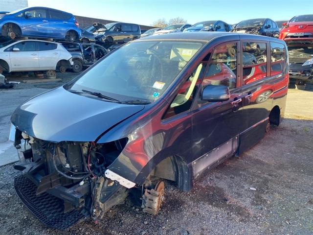 Nissan Serena - Other