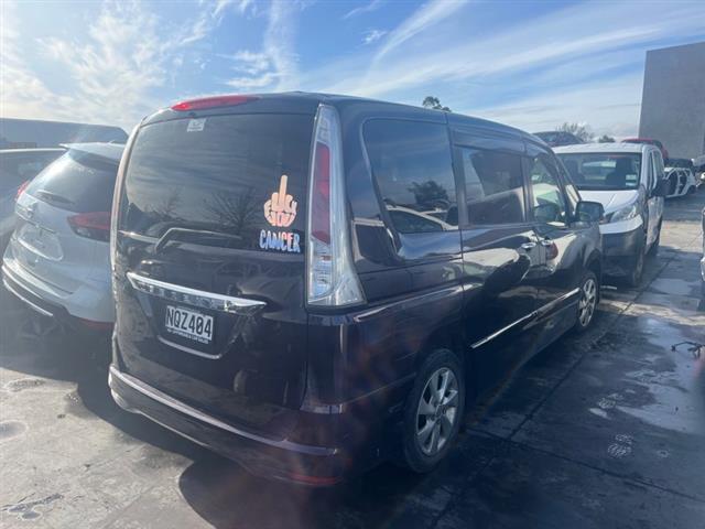 Nissan Serena - Other