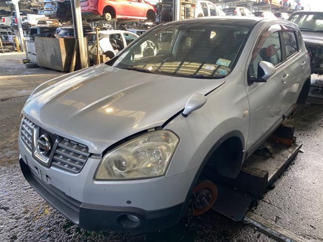 Nissan Lafesta - B30 2005-2010