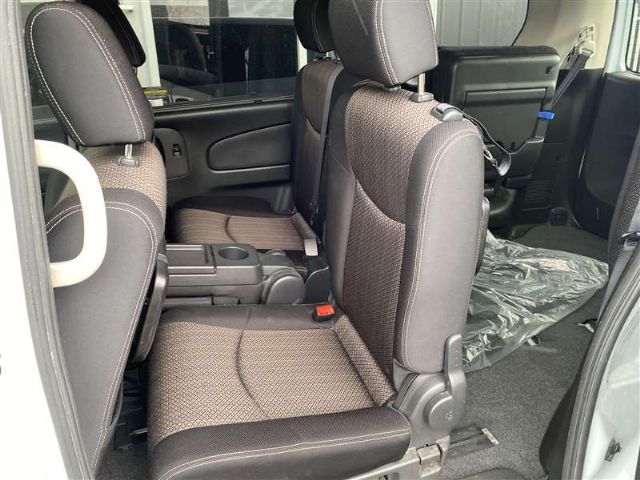 Nissan Serena - Other