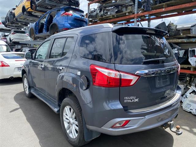 Isuzu MU - Other