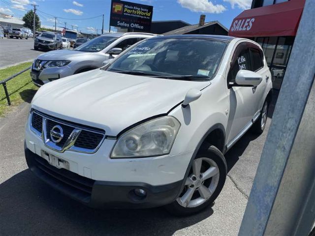 Nissan Lafesta - B30 2005-2010