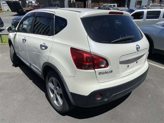 Nissan Lafesta - B30 2005-2010