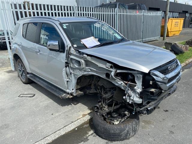 Isuzu MU - Other