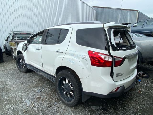 Isuzu MU - Other