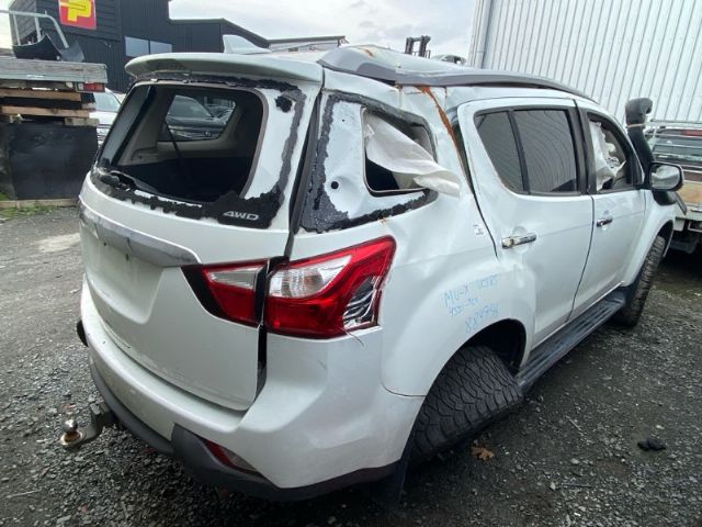 Isuzu MU - Other