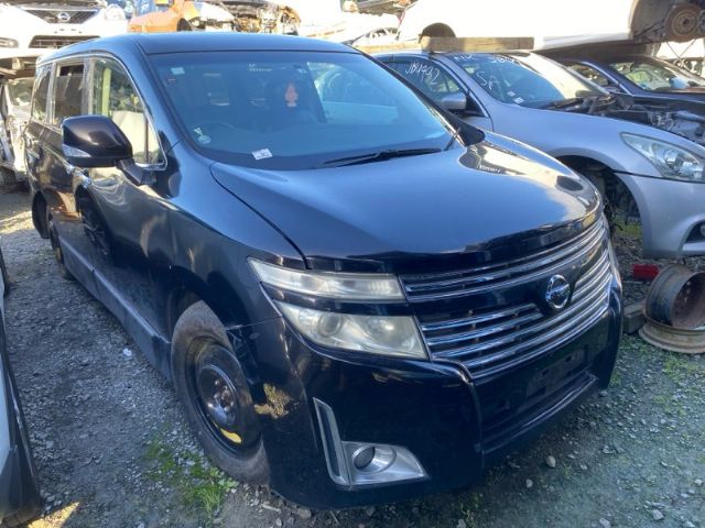 Nissan ElGrand - E51 2002-2009