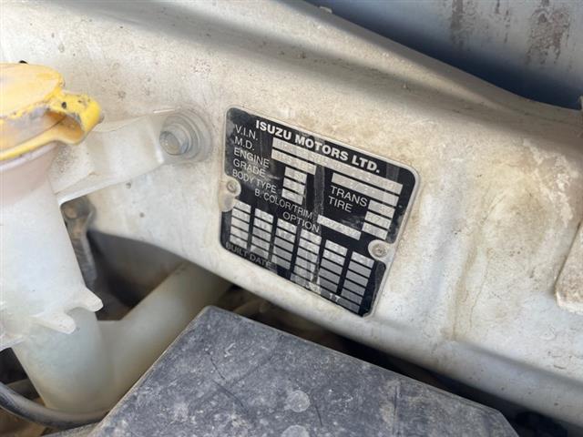 Isuzu-Comm D-Max - RF20 2017