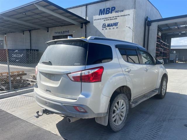 Isuzu MU - Other