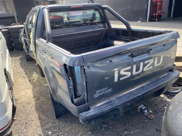 Isuzu-Comm D-Max - RF20 2017