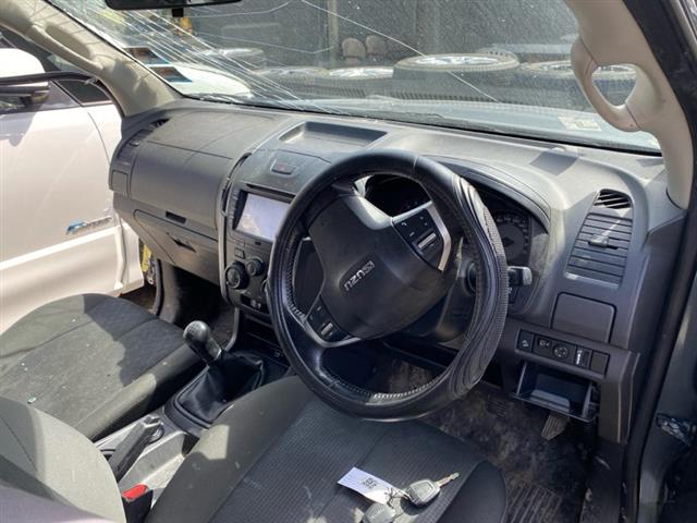 Isuzu-Comm D-Max - RF20 2017